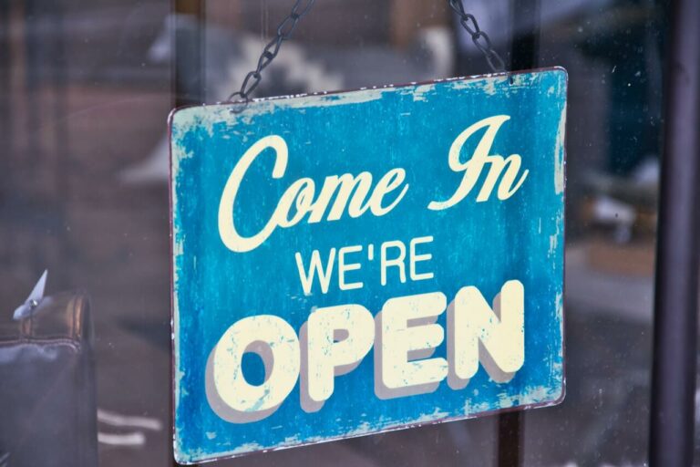 Come In we're open sign