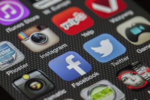 A screen of mobile apps