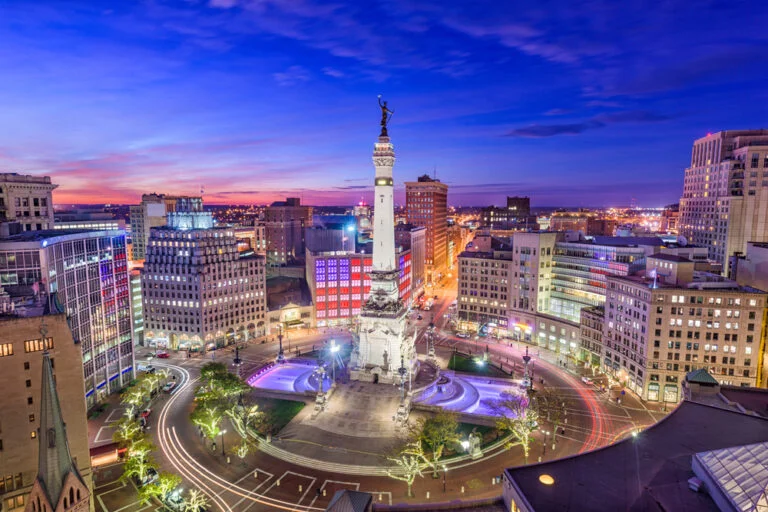 Indianapolis USA skyline over monument circle