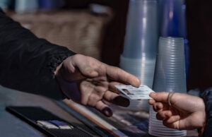 Should the minimum age for gambling be the same as it is for drinking?