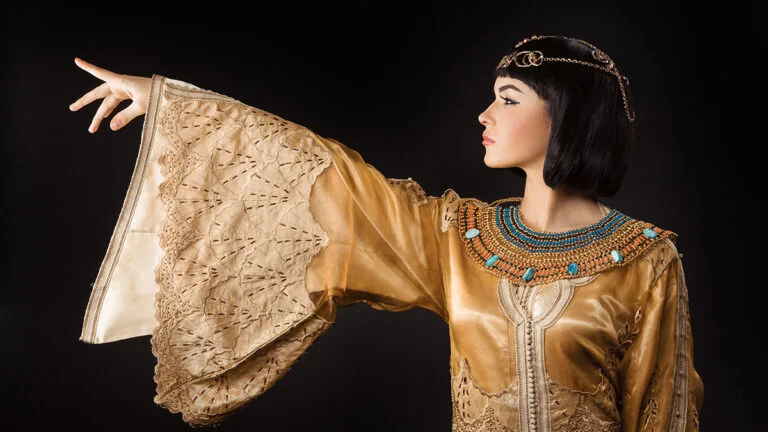 Caesars Palace Online Casino has unveiled a customized version of the classic Cleopatra slot by IGT.