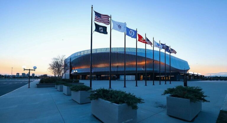Legal troubles swirl around the Nassau Veterans Memorial Coliseum's lease transfer for one of the downstate New York retail casino licenses.