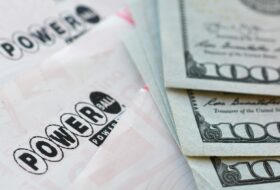 Tonight's Powerball Jacpot Is $700 Million