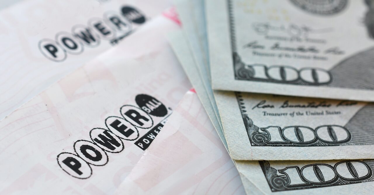 Tonight's Powerball Jacpot Is $700 Million