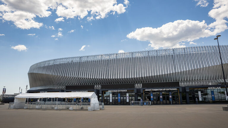 Las Vegas Sands wants to turn the Nassau Colliseum into a casino, but a judge says it doesn't hold a valid lease for the property.