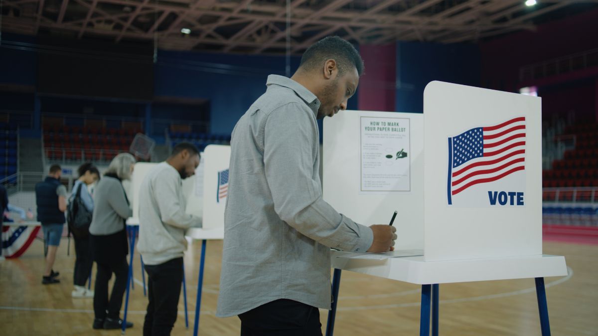 people casting their vote in an election
