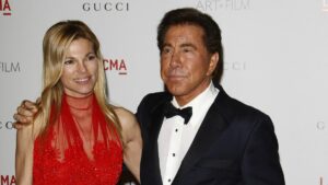 Mogul steve wynn with his wife andrea hissom
