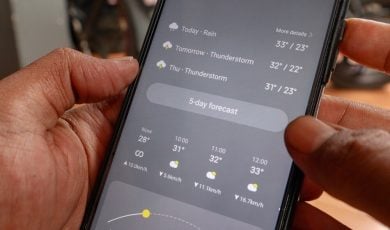 Checking weather on Android smartphone
