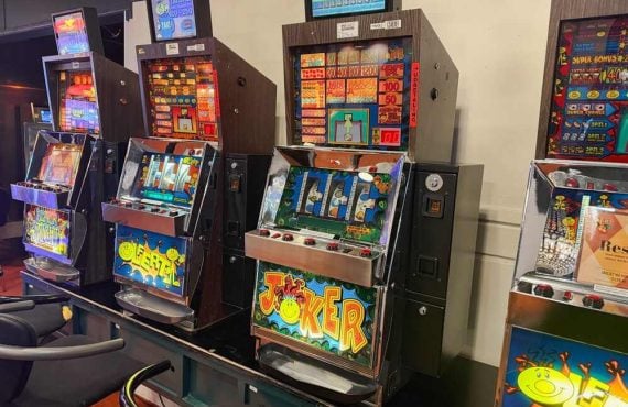 Sarasota County Raid Seizes 76 Illegal Slot Machines at Two Businesses