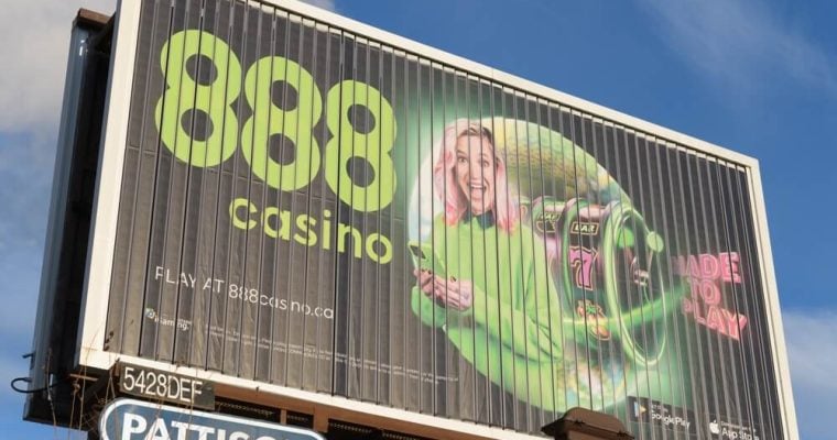 roadside advertisement for 888 Casino