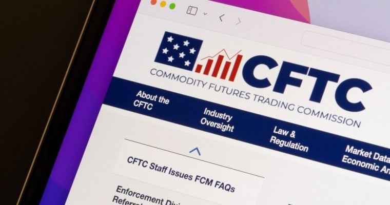 Commodity Futures Trading Commission (CFTC) issues the FCM license