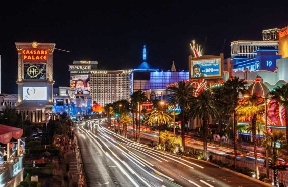 Las Vegas Strip Casino Revenue Up 0.7% in August as Baccarat Offsets Wider Declines