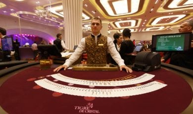 poker table