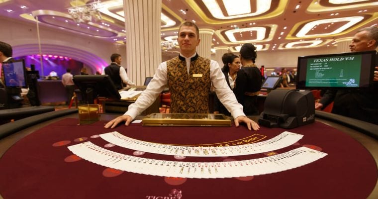 poker table